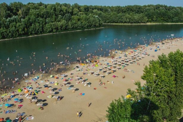Itt van a a titkos magyar beach, amiről csak a helyiek tudnak pedig reklámozni kéne : homokos “tengerpart” Magyarországon! Strandolás, vizisportok, tökéletes üdülőhely gyerekeknek és felnőtteknek! 1000_1_20220711_121710