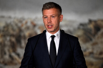 Magyar Péter is reagált a fekete-tengeri hajótámadásra: két legénység, nagyon eltérő sors