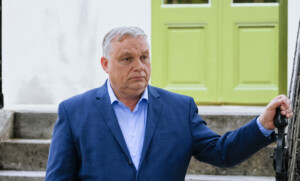 Orbán megszólalt az aranykonvojügyről: a tagadás mellé egy feltételes vállalás is került